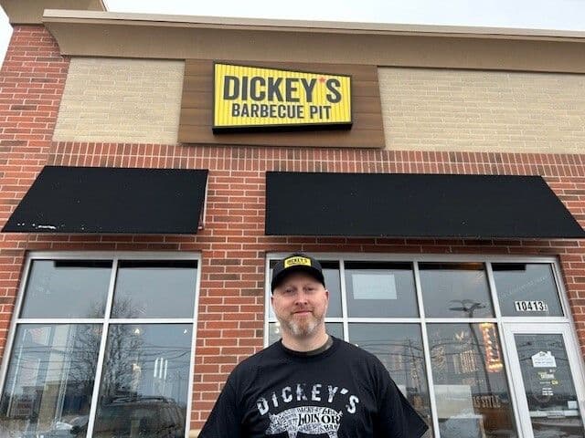 Dickey’s Reopens in Perrysburg With Community Celebration