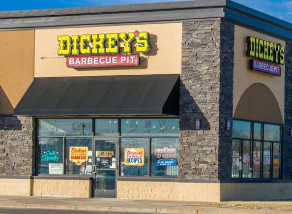 Who Has the Best BBQ Ribs? Diners Say Dickey’s Delivers