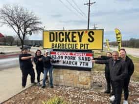 Dickey’s Wylie Appreciation Event Draws Crowd