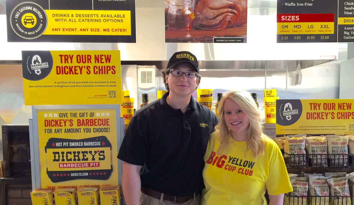 Dickey’s Barbecue Pit Brings Texas-style Barbecue to Tennessee