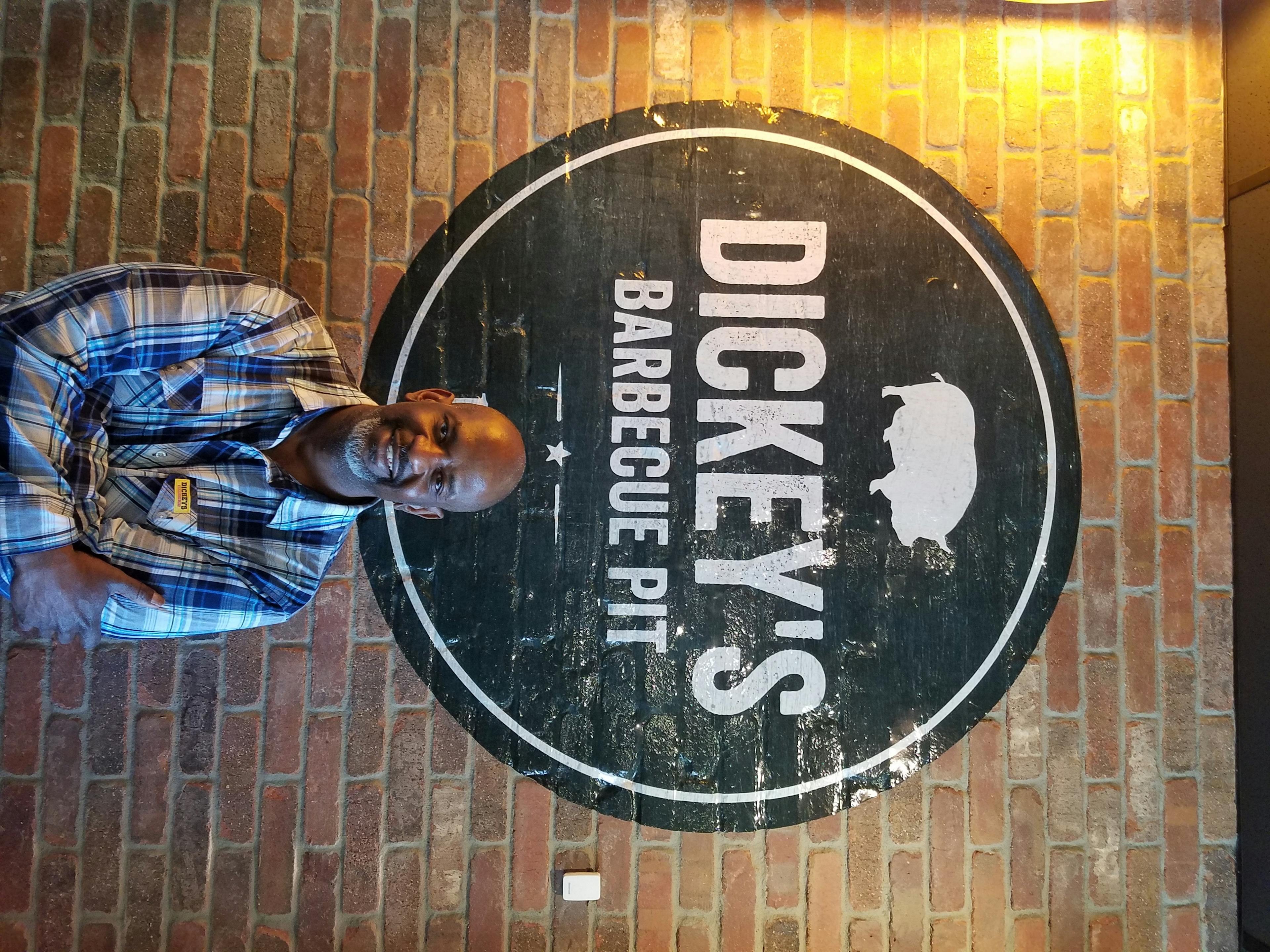 Dickey’s Barbecue Pit Serves Texas-style Barbecue in St. Paul, MN