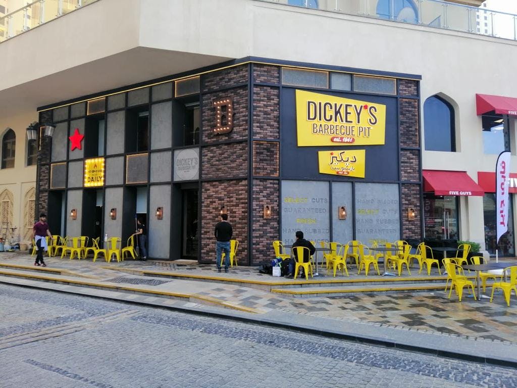 Fast Casual: Dickey's Opens New Location in Dubai 