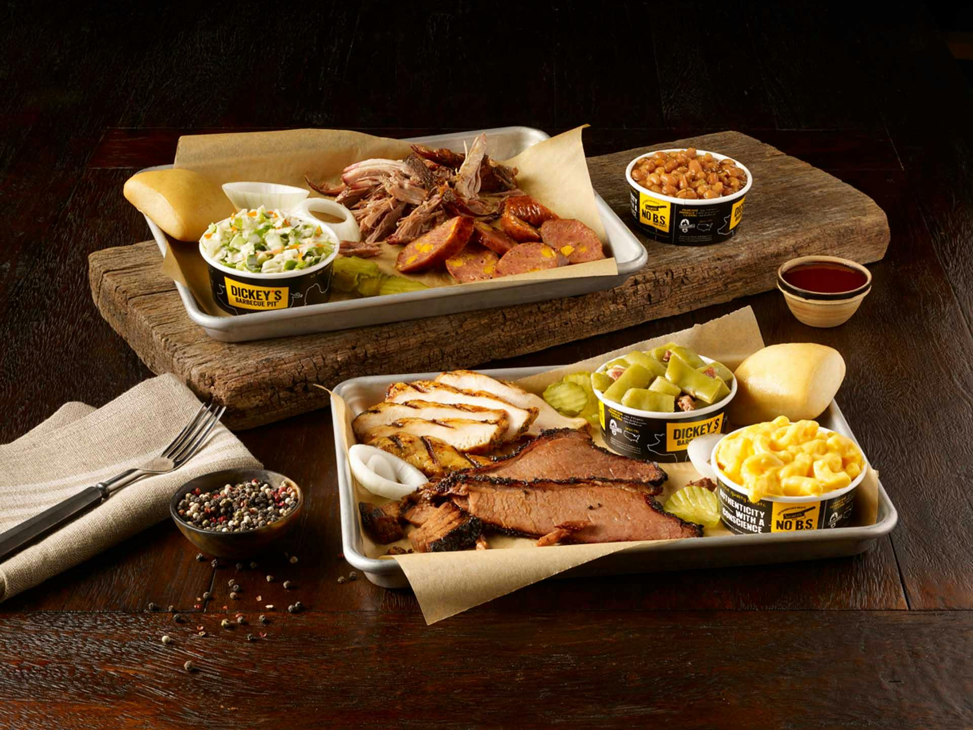 Dickey’s Barbecue Pit in Bakersfield, CA Gives Back To First Responders