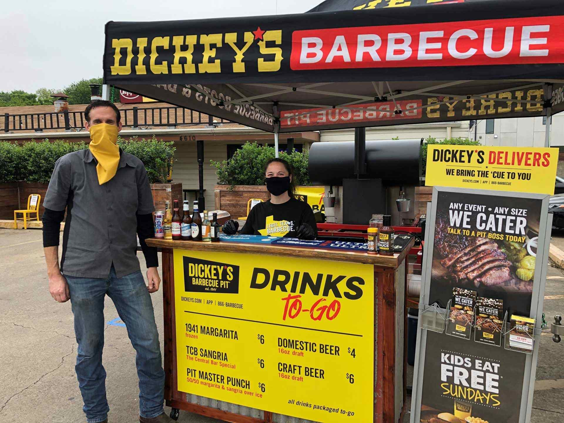 Dickey’s Celebrates Dallas First Responders with Free Barbecue 